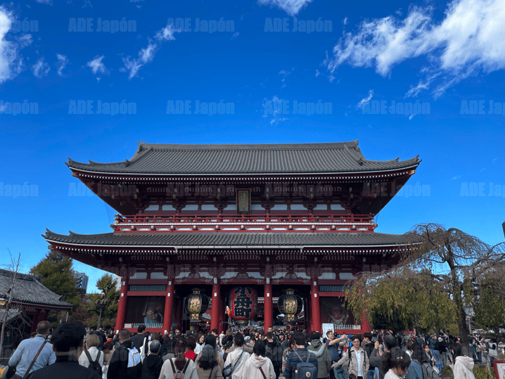 Templo Senso-ji en Asakusa, Tokio. Foto por ADE Japón